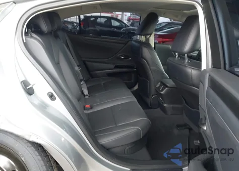 2024 Lexus Es 300H from USA, damaged, VIN 58ADA1C1XRU041545